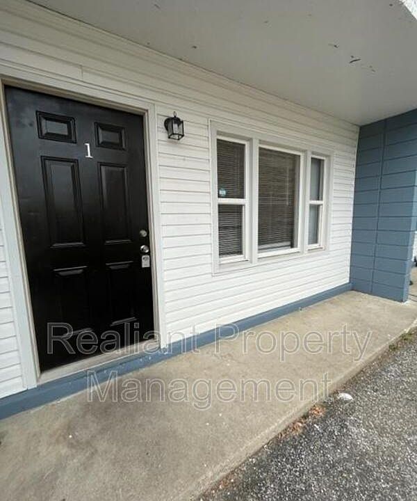 1st image of 2133 Will Fant Dr APT 1