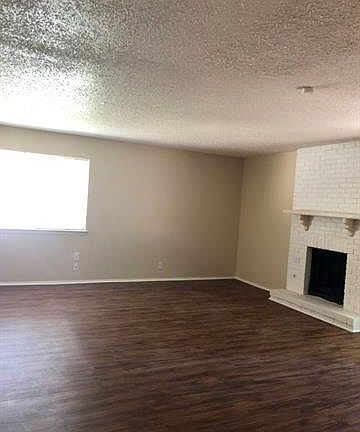 3rd image of 9009 Quail Valley Dr