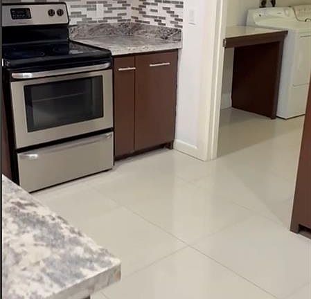 5th image of 1413 E Keeton Ave #19