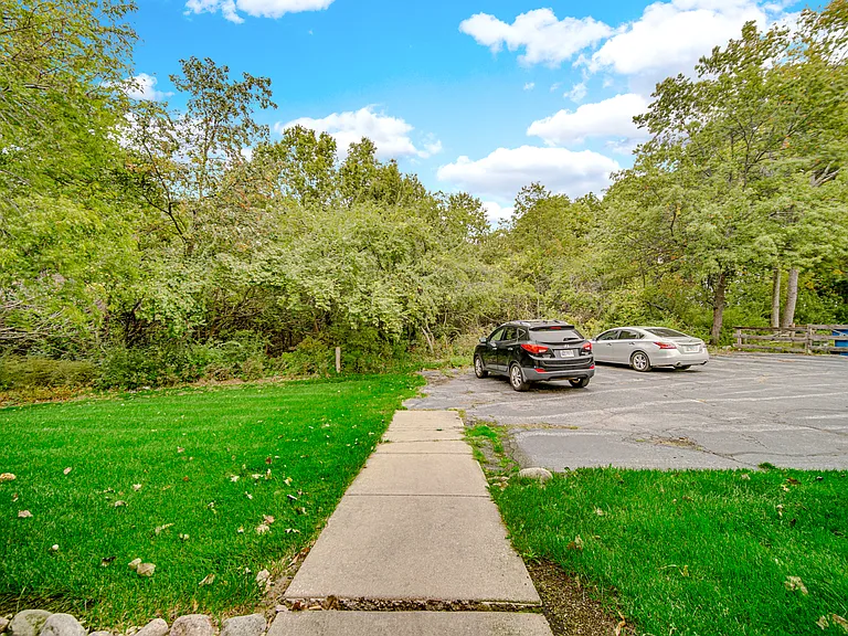 1548 Autumn Dr — Photo 22