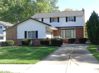 6675 Edgemoor Ave, Solon, OH 44139