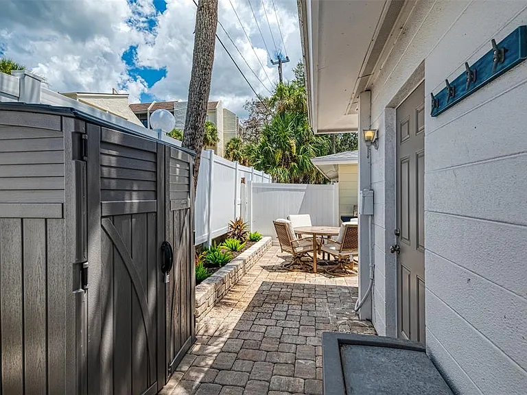 1137 N Moonmist Ct #L-7 — Photo 25