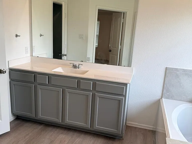 5335 Winding Stream Dr — Photo 8