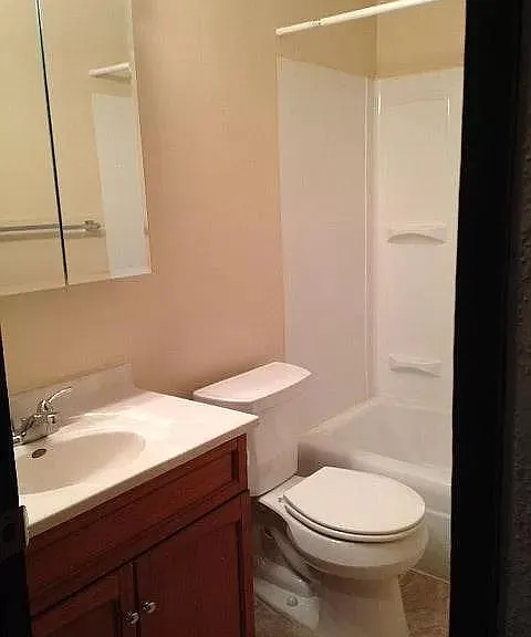 405 N Davis St #16 — Photo 4