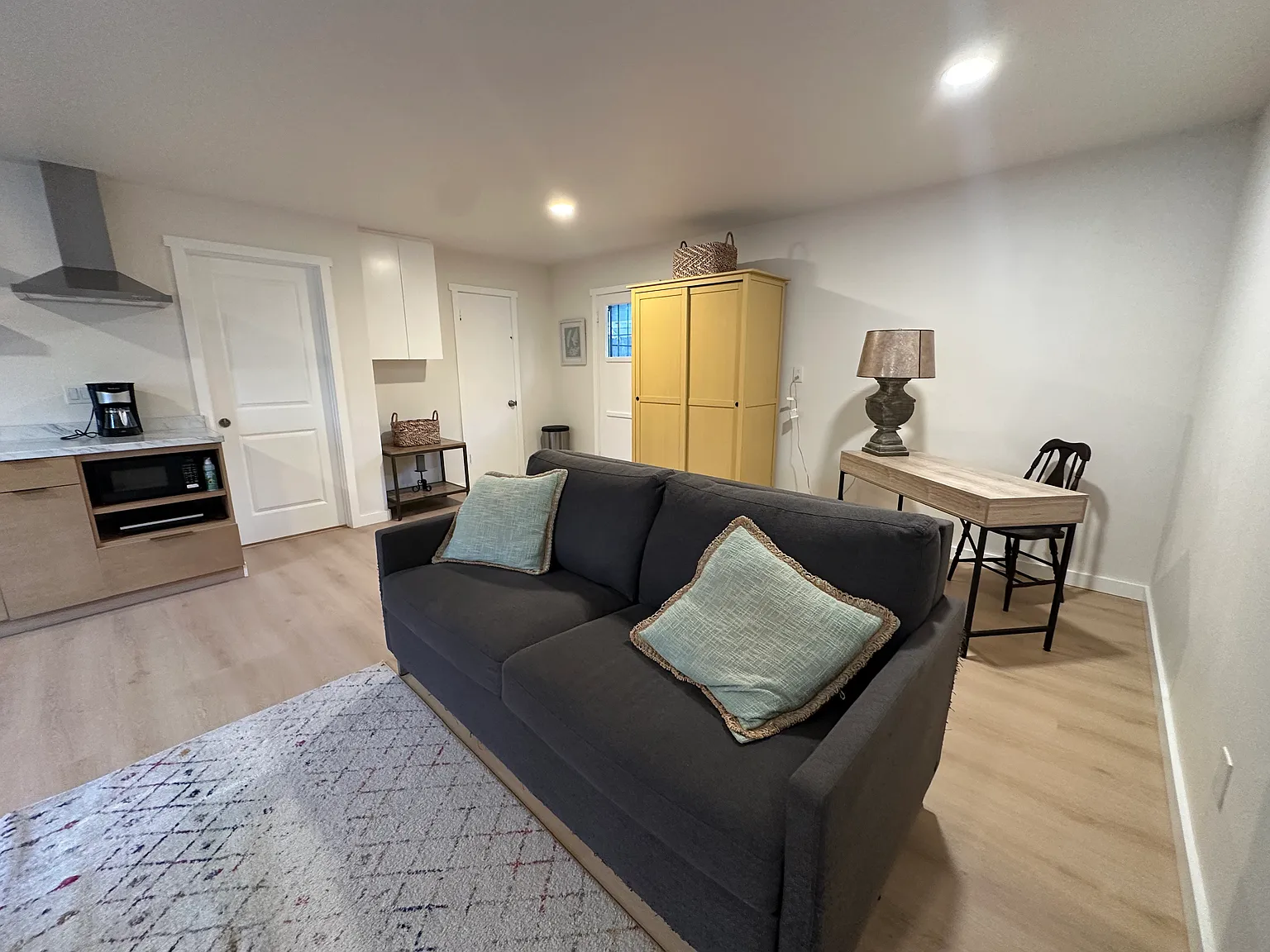 Studio, 380 sqft, $2,750 — Photo 2