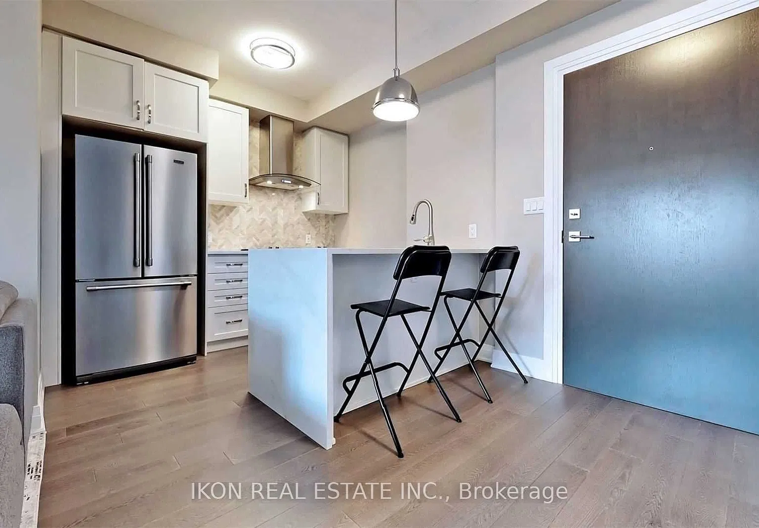 2 bed, $2,630 — Photo 4