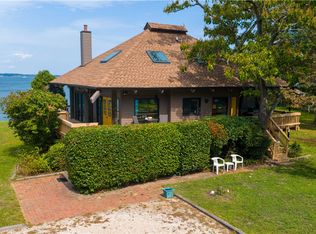 561 Stiff Ln, Deltaville, VA 23043