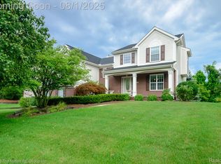42543 Winding Pond Trl, Belleville, MI 48111