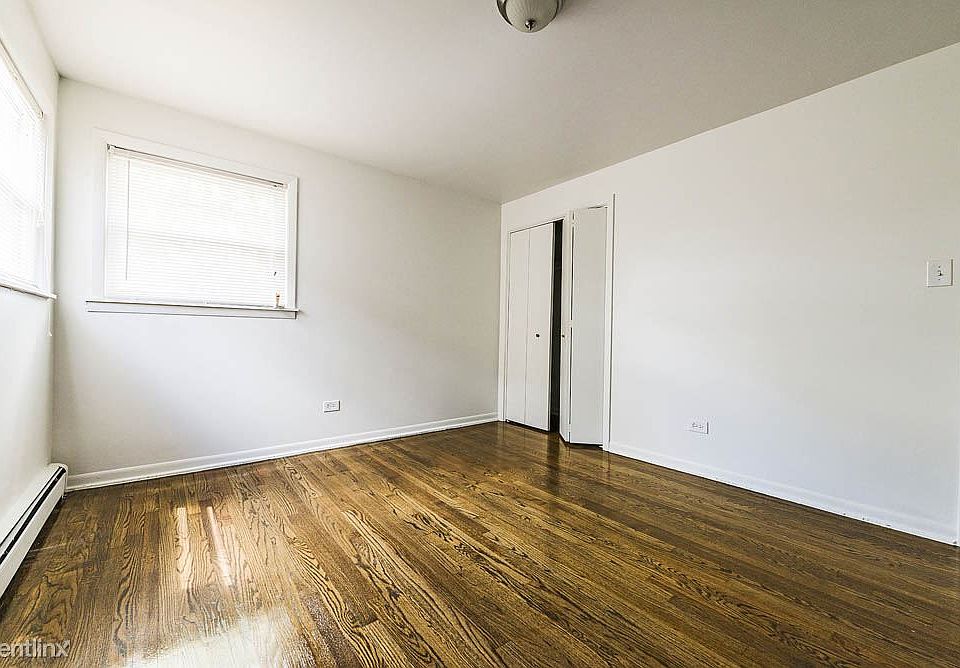 14021 S Tracy Ave Apartments Chicago Bedroom_01