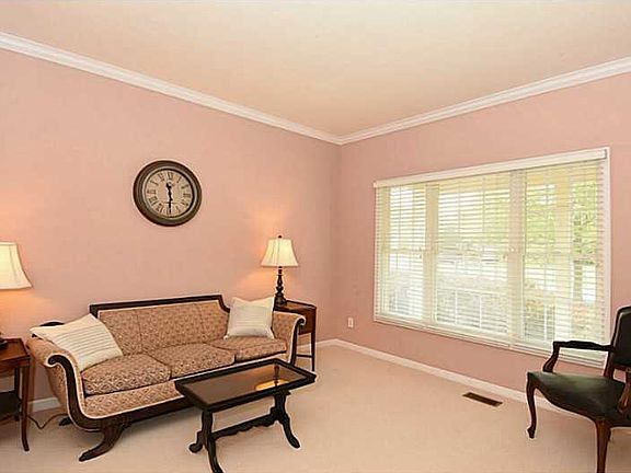 4th image of 4550 Sunflower Ct