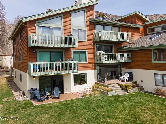 3rd image of 510 W Beaver Creek Blvd #101