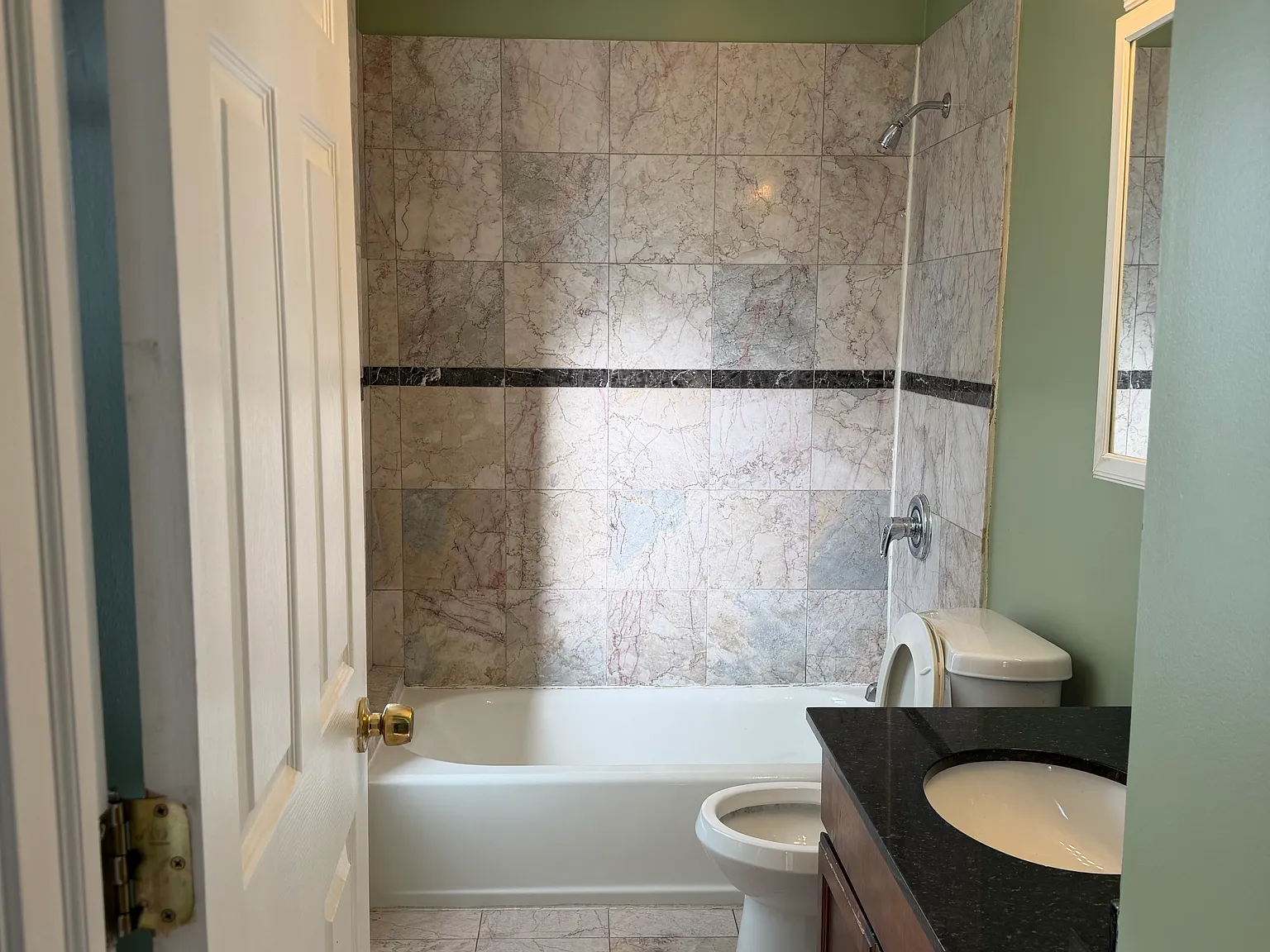 2 bed, 1350 sqft, $1,550 — Photo 3
