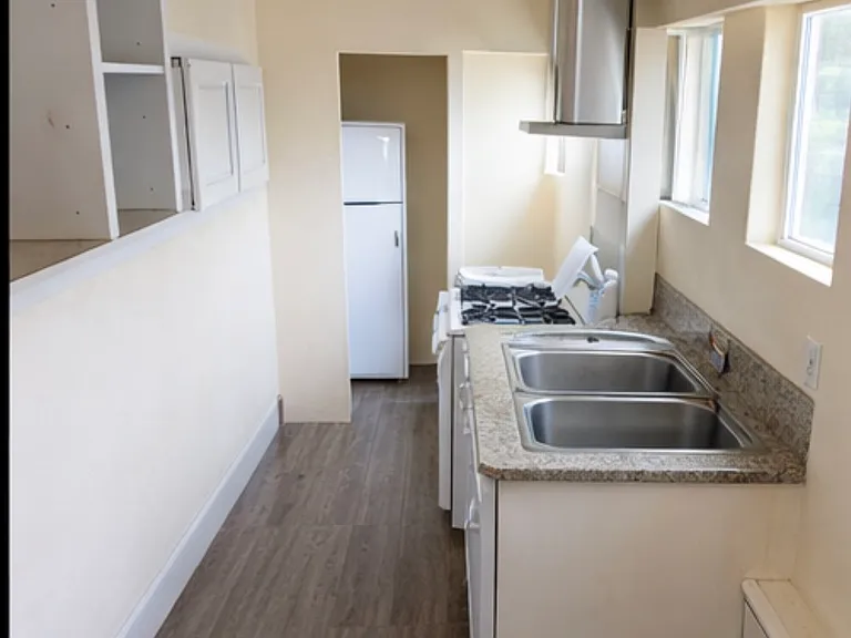 1246 E Weber Ave #C — Photo 2
