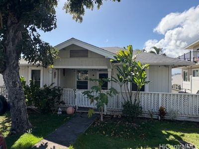 1704 Kamamalu Ave, Honolulu, HI, 96813