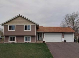 6913 174th St W, Lakeville, MN 55044