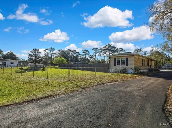 7742 W Green Acres St, Homosassa, FL 34446