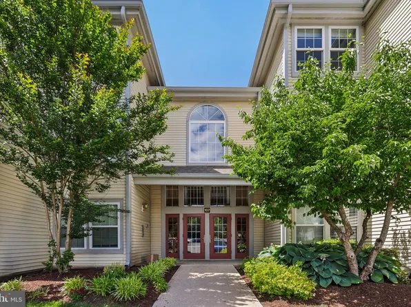 107 Lassen Ct APT 12, Princeton, NJ 08540