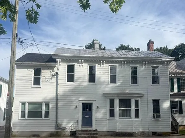 19 Park Ave #1, Westminster, MD 21157
