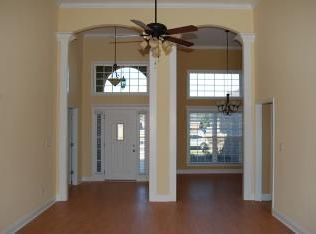 100 Stonebrook Cir, Powersville, GA 31008