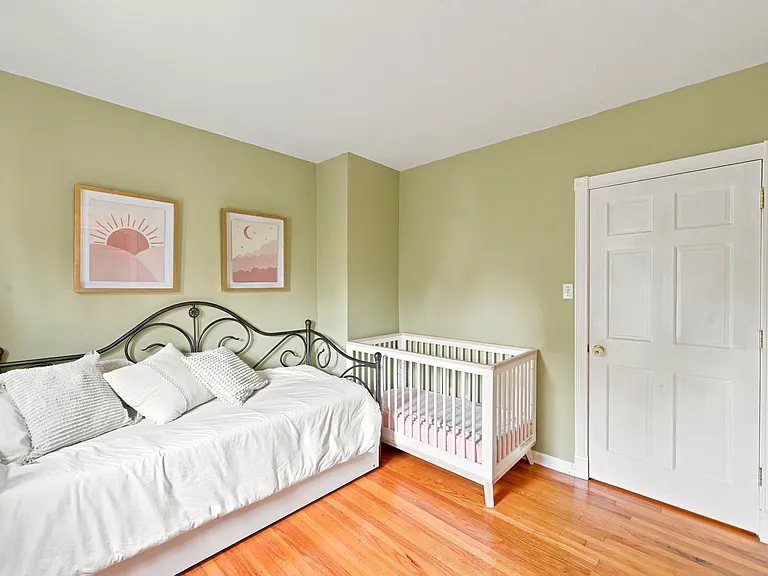 308 Pemberton St — Photo 21