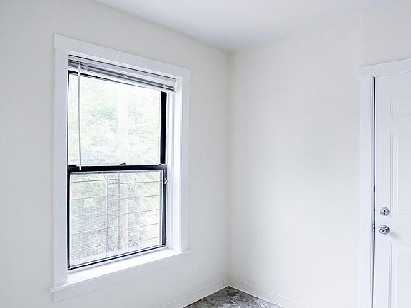 3rd image of 2625.5 N Spaulding Ave