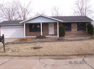 602 Cypress Dr, Pacific, MO 63069