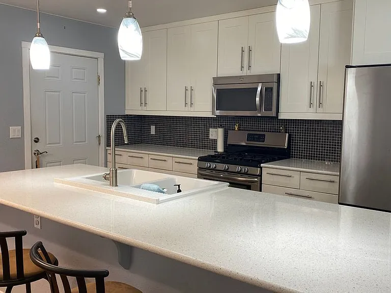 12133 Topa Ln — Photo 2