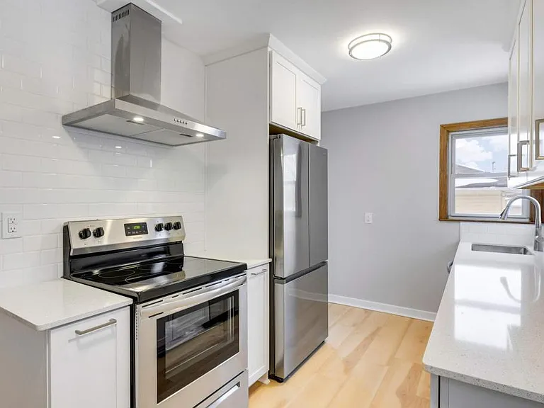6621 Eliot View Rd — Photo 2