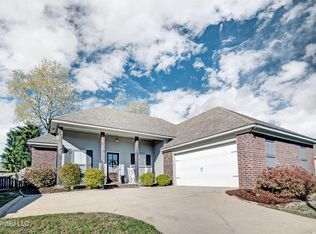 631 Greenfield Ridge Dr E, Brandon, MS 39042