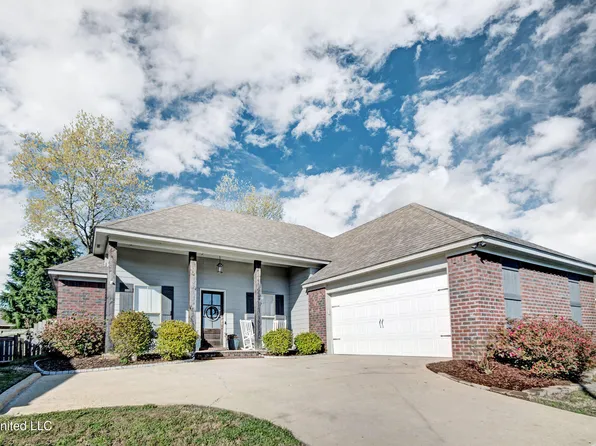 631 Greenfield Ridge Dr E, Brandon, MS 39042