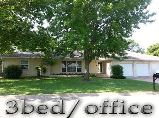 2501 Mayfair Dr, Ada, OK 74820