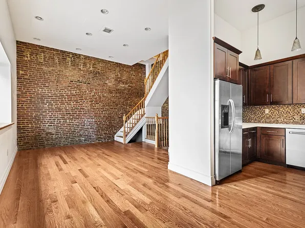 174 Hoyt Street image 1 of 12