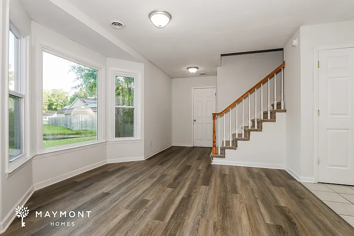 213 Berkshire Dr — Photo 6