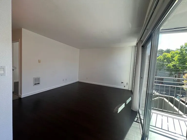 2240 Blake St — Photo 4