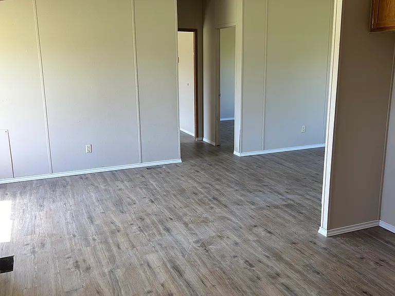 239 Cedar Dr — Photo 12