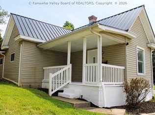 102 Valentia St, Huntington, WV 25705