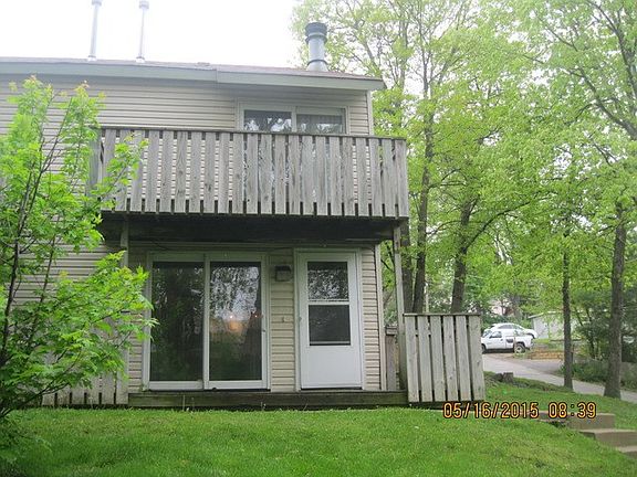 3rd image of 128 Cora Ave APT A