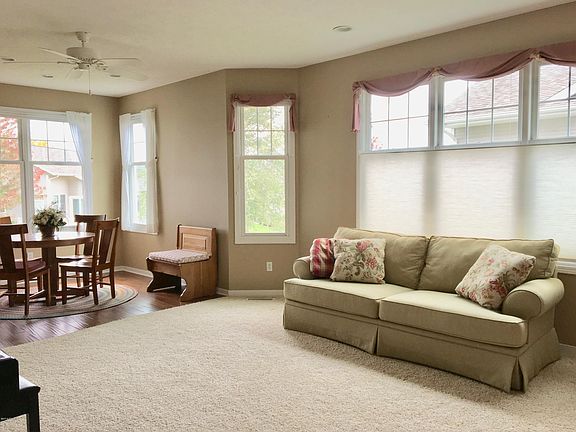 4th image of 6037 Woodcrest Ct