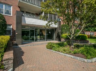 230 Garth Rd APT 7D1, Scarsdale, NY 10583