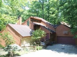 1443 Brookstone Rd, Charleston, WV 25314