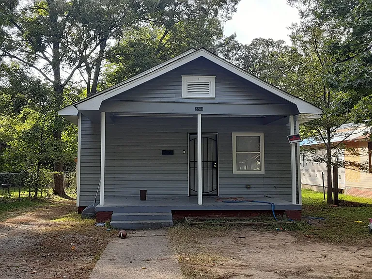 2204 Valmar St — Photo 4