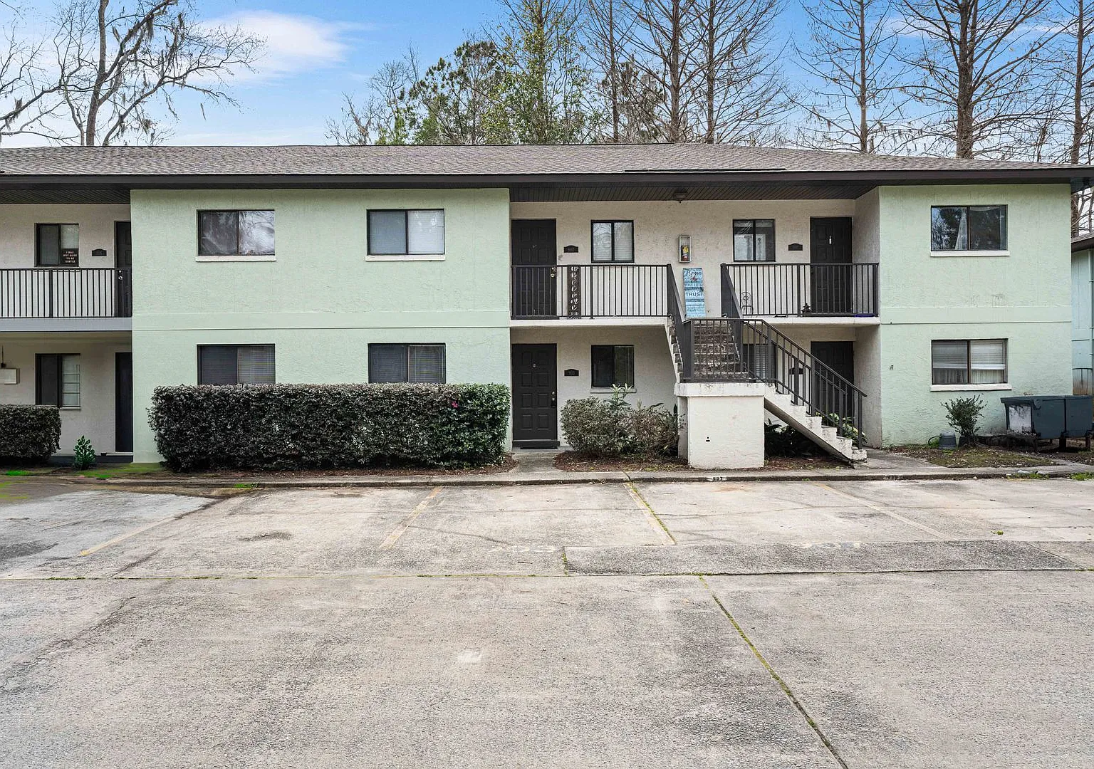 Move-In Ready 2BR/2BA Southside Condo Water, Trash & Pest Control Included! — Photo 3