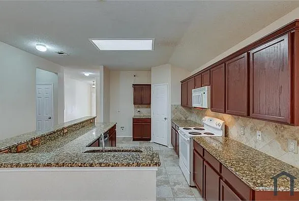 8409 Vicksburg Ln — Photo 5
