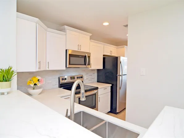 18800 Egret Bay Blvd APT 1201, Houston, TX 77058