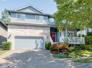 5923 Bay Point Dr, Lake Oswego, OR 97035