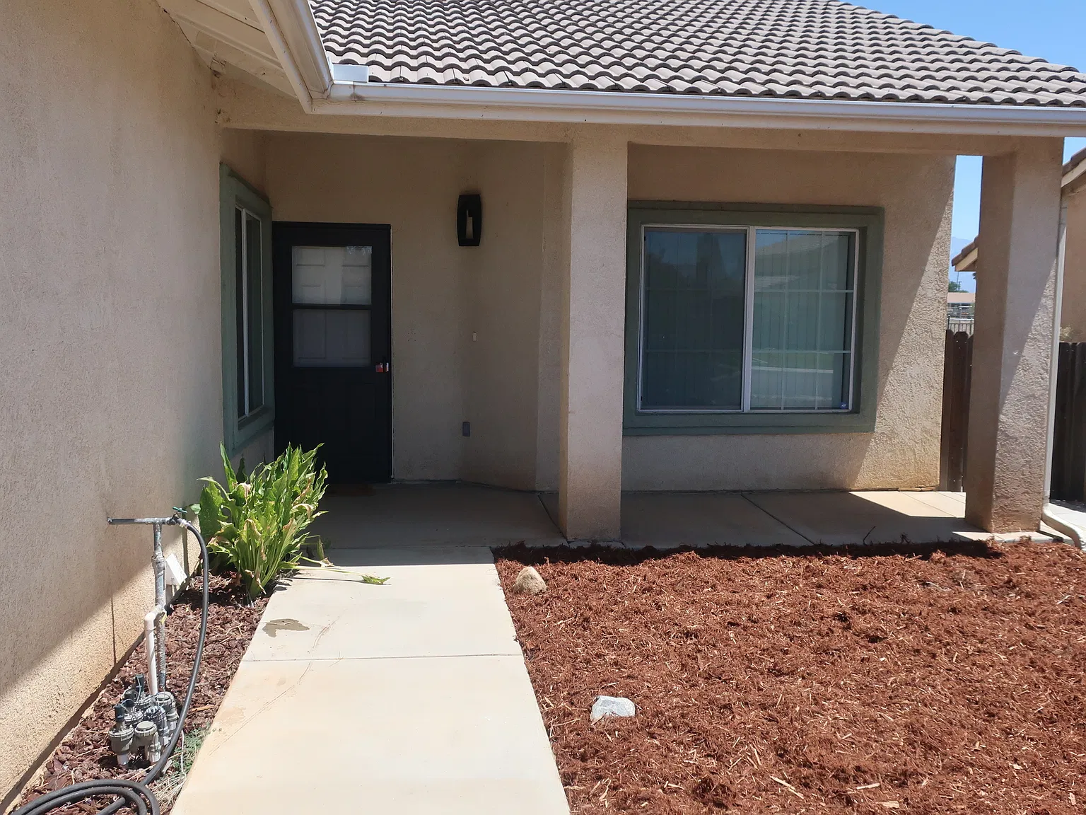 1738 Shane Ln — Photo 3