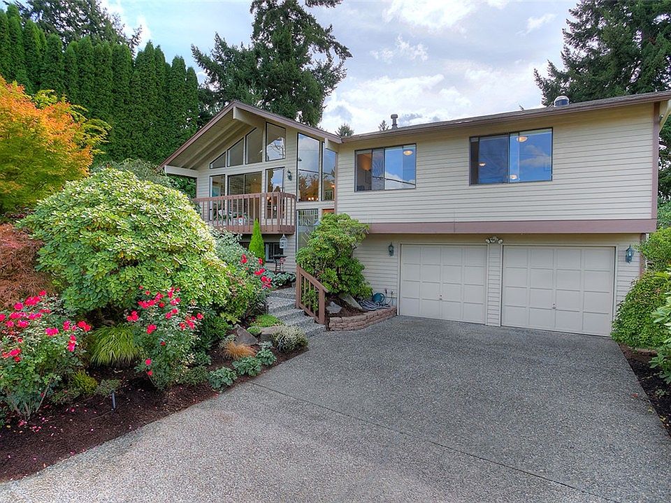 1st image of 10623 NE 60th St
