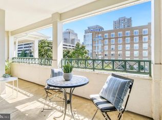Oak Park Condo At Reston, Reston, VA 20190