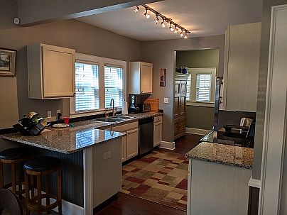 5th image of 3248 N College Ave
