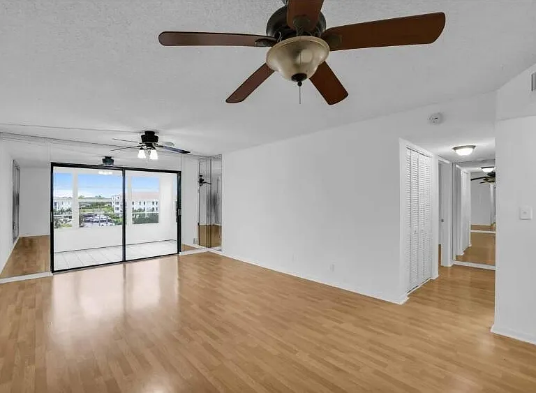 9355 SW 8th St #408 — Photo 7